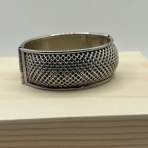 Vintage Sarah Coventry “Continental” Silver Hinge Cuff Bracelet